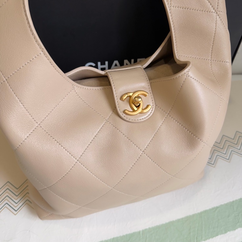 Chanel 25P Hobo Beige 肩背流浪包 米色/奶茶色-1