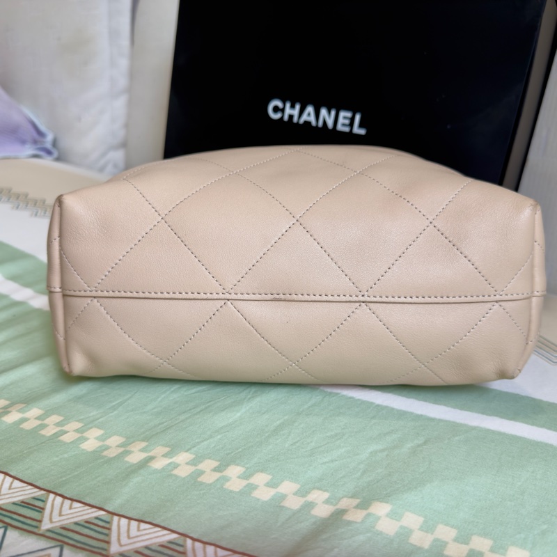 Chanel 25P Hobo Beige 肩背流浪包 米色/奶茶色-5