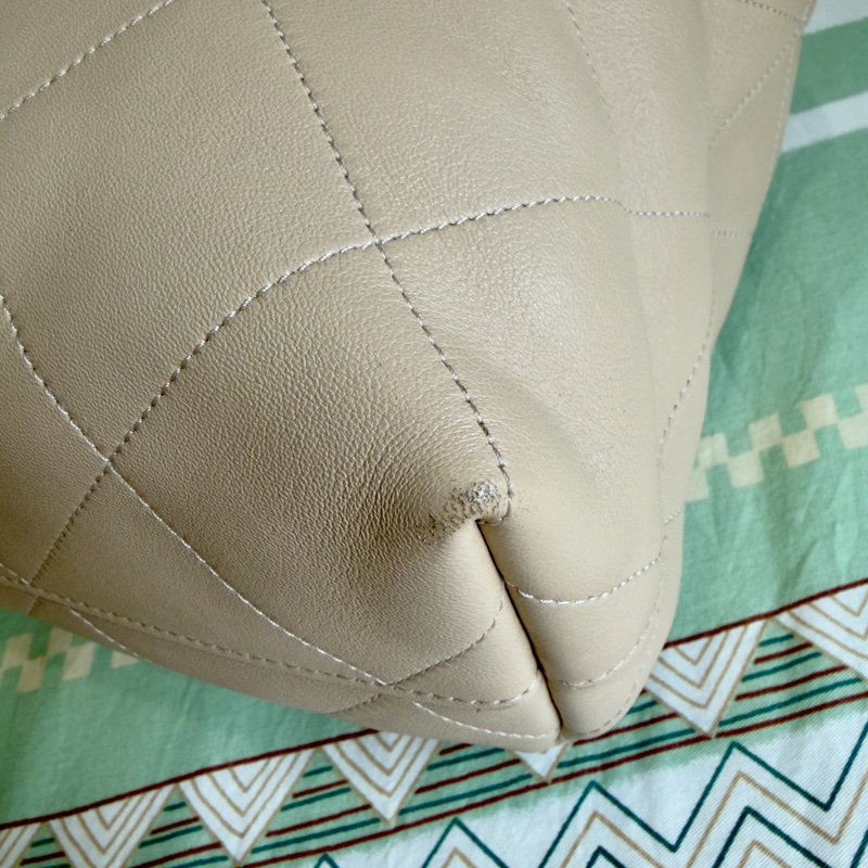 Chanel 25P Hobo Beige 肩背流浪包 米色/奶茶色-11