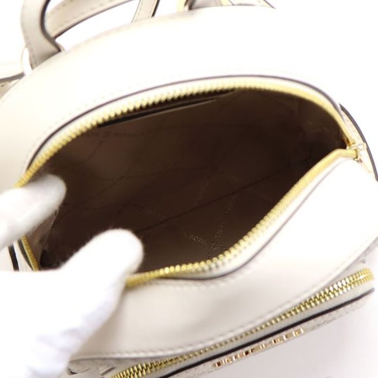 快速出貨!【Michael Kors】牛皮拼接老花防刮皮革後背包-香草白-3