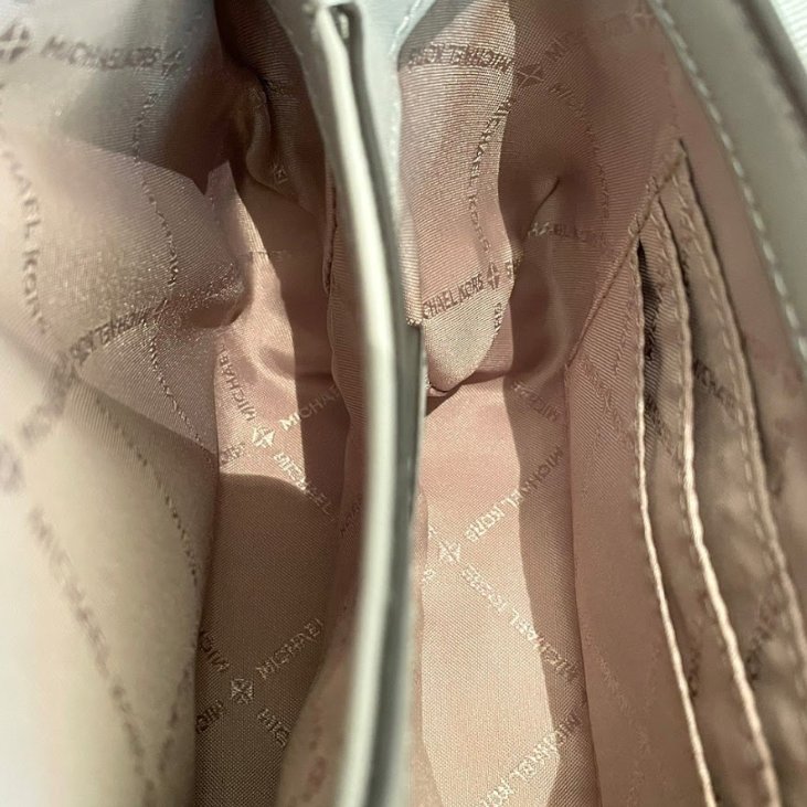 快速出貨!【Michael Kors】防刮皮革素色肩背斜背包-大象灰-1