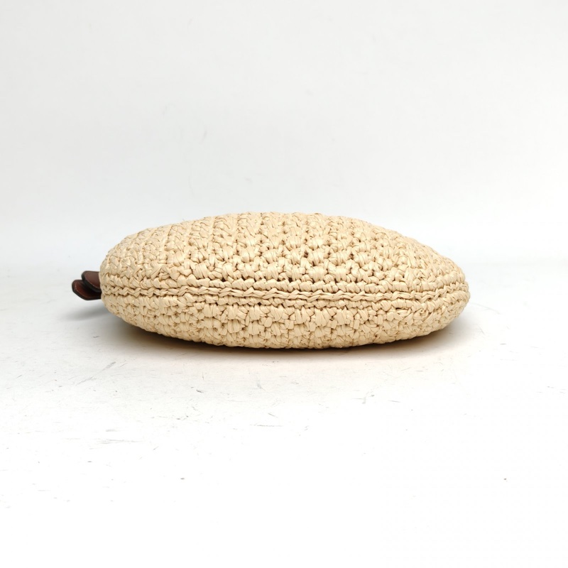 FENDI 棕色草編金扣編織牛角包半月包腋下包-3