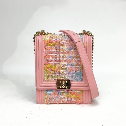 CHANEL Leboy豎版16cm粉色毛呢27開金扣