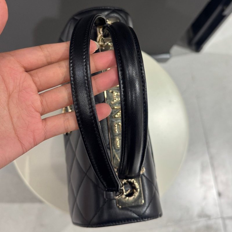 近新品 香奈兒/Chanel Trendy CC 黑金浮雕芯片款 郵差包羊皮-5