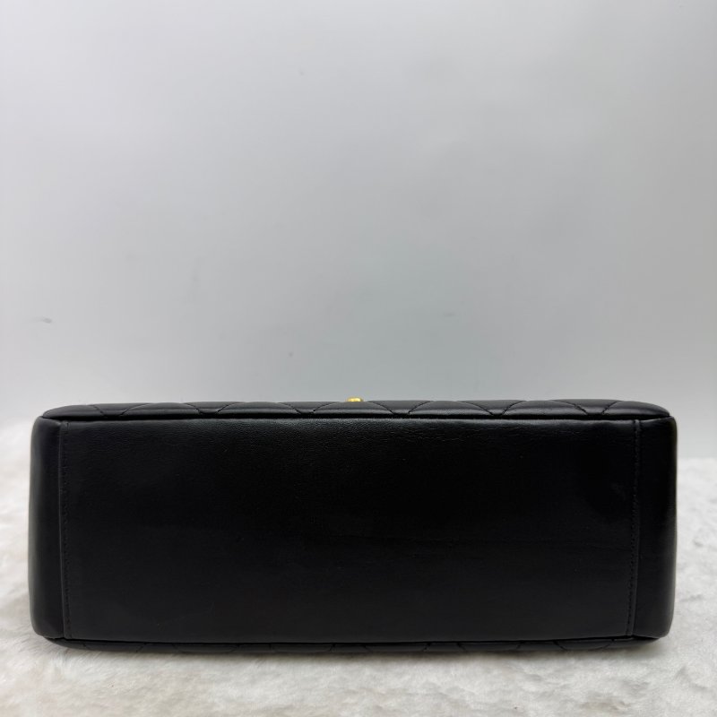 香奈兒/Chanel 經典黑金菱格紋手提包 黑色小牛皮搭配金色雙C金屬扣-4