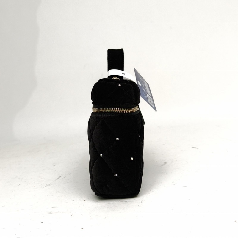 CHANEL 黑色絲絨鐳射標淺金扣25K水鑽Lp盒子包-1