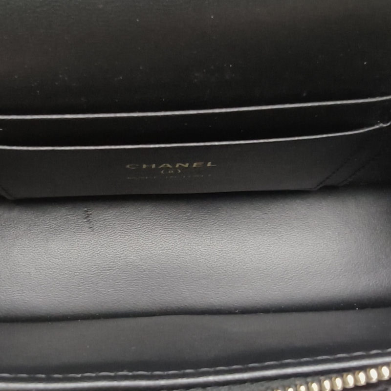 CHANEL 黑色絲絨鐳射標淺金扣25K水鑽Lp盒子包-5