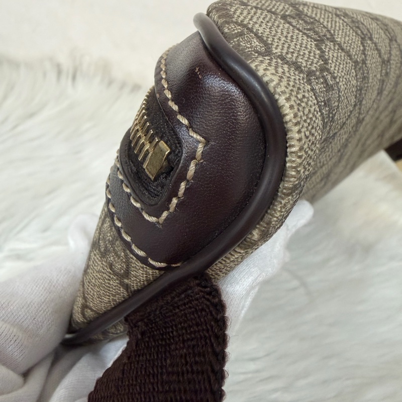 GUCCI 233269 咖皮 防水 PVC 銀釦 胸口包 腰包-12