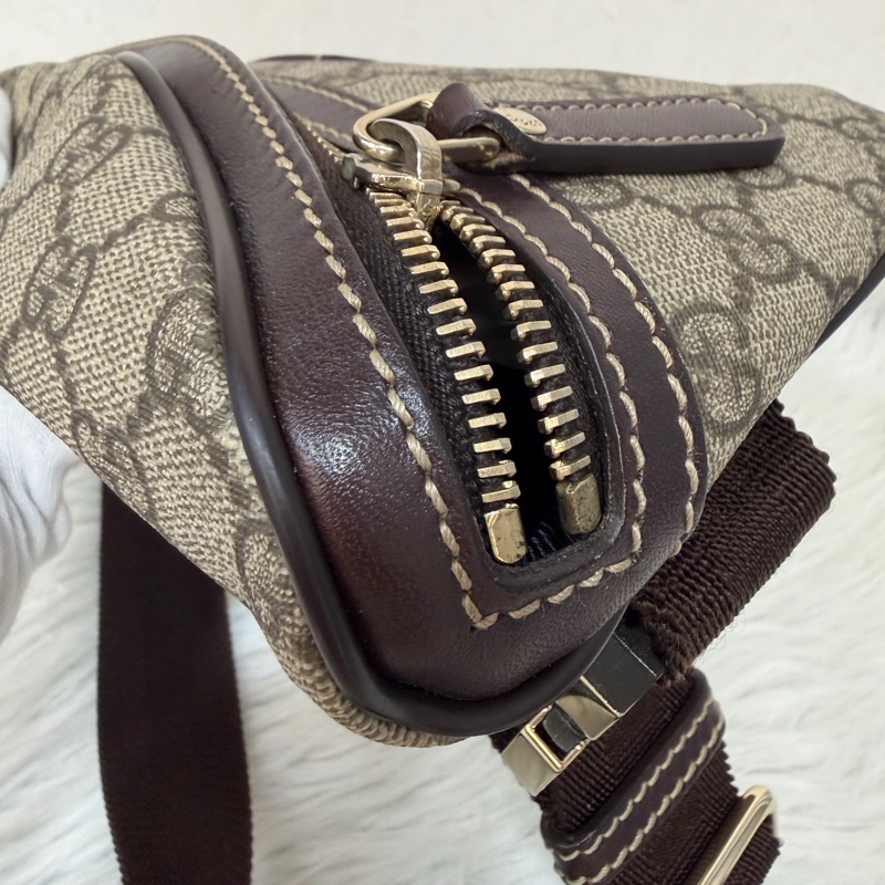 GUCCI 233269 咖皮 防水 PVC 銀釦 胸口包 腰包-14