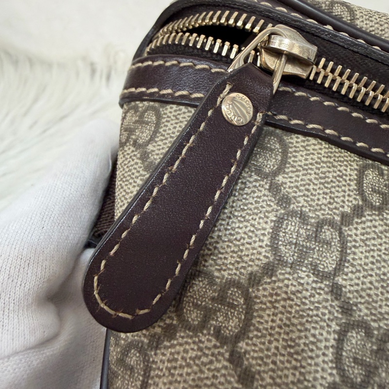 GUCCI 233269 咖皮 防水 PVC 銀釦 胸口包 腰包-19