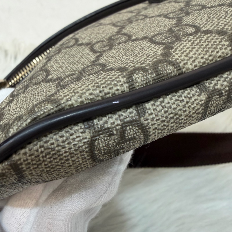 GUCCI 233269 咖皮 防水 PVC 銀釦 胸口包 腰包-21
