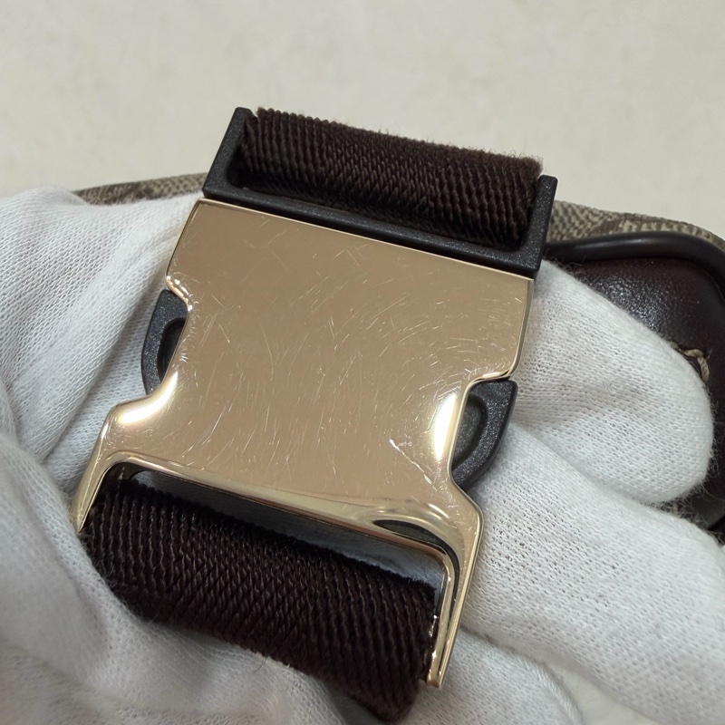 GUCCI 233269 咖皮 防水 PVC 銀釦 胸口包 腰包-24