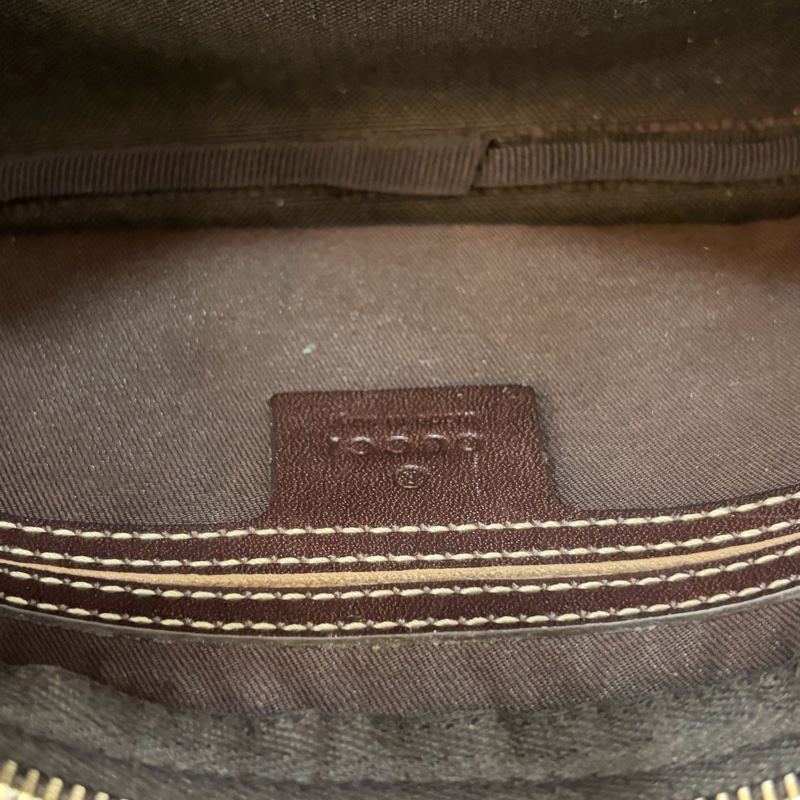 GUCCI 233269 咖皮 防水 PVC 銀釦 胸口包 腰包-34