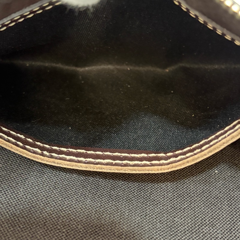 GUCCI 233269 咖皮 防水 PVC 銀釦 胸口包 腰包-36