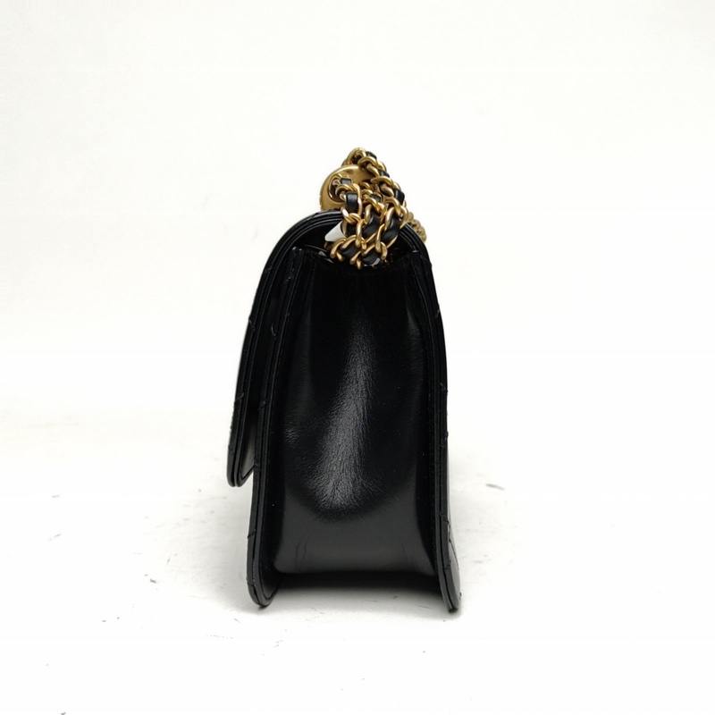 CHANEL 21ACF口蓋包黑色牛皮晶片開金扣雙金珠皮穿鏈-1