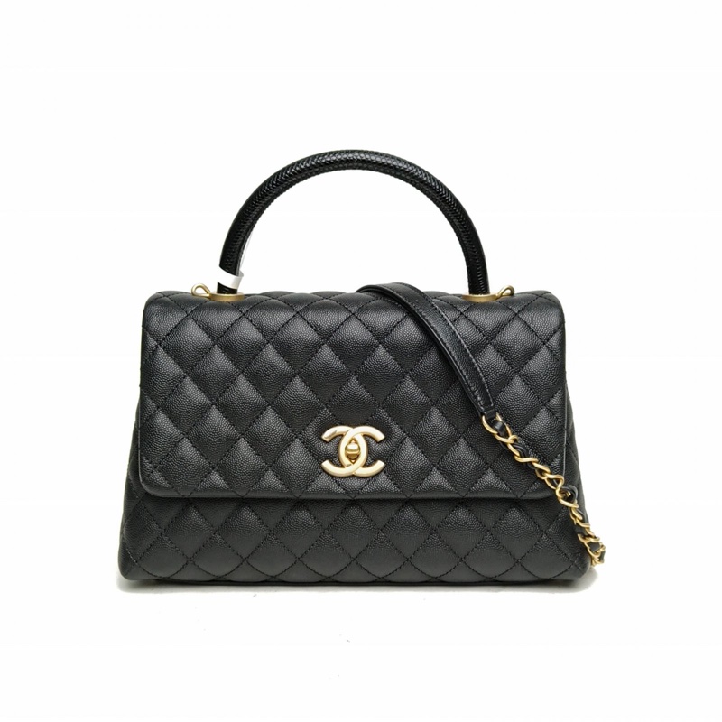 CHANEL CocoHandle中號黑色荔枝牛皮27開金扣-0