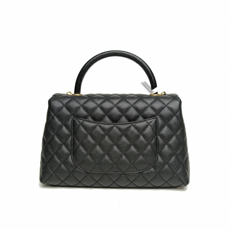 CHANEL CocoHandle中號黑色荔枝牛皮27開金扣-2