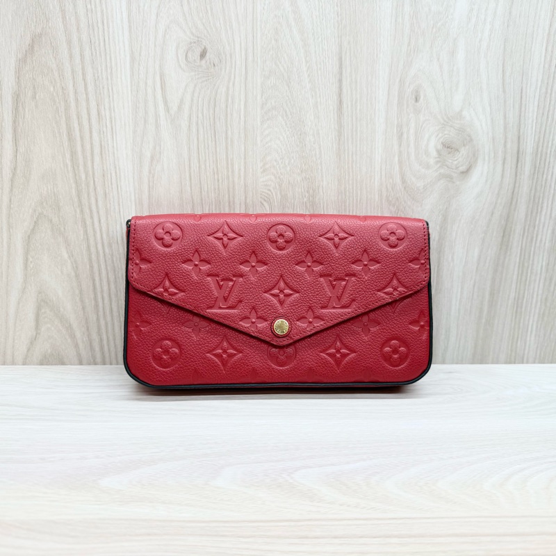 LV❤️紅牛皮壓紋Pochette Felicie鏈包M64065-1
