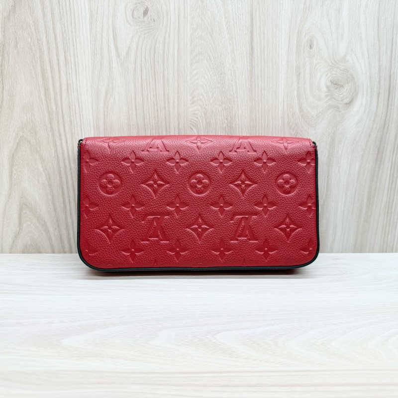 LV❤️紅牛皮壓紋Pochette Felicie鏈包M64065-2
