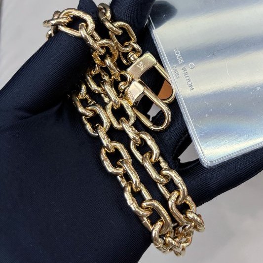 近新品 路易威登/Louis Vuitton 新款橫版Twist West P ochette黑金水波紋 芯片款-9