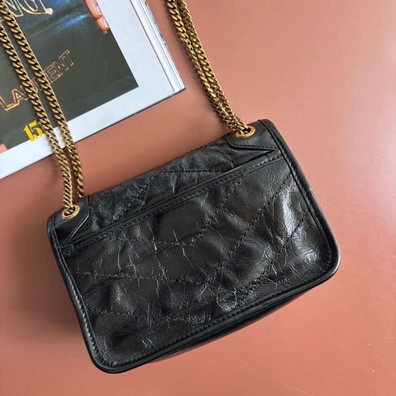 ::Saint Laurent:: YSL 聖羅蘭 皮革黑LOGO 金釦鍊揉製小牛皮翻蓋斜背包 NIKI Mini-2