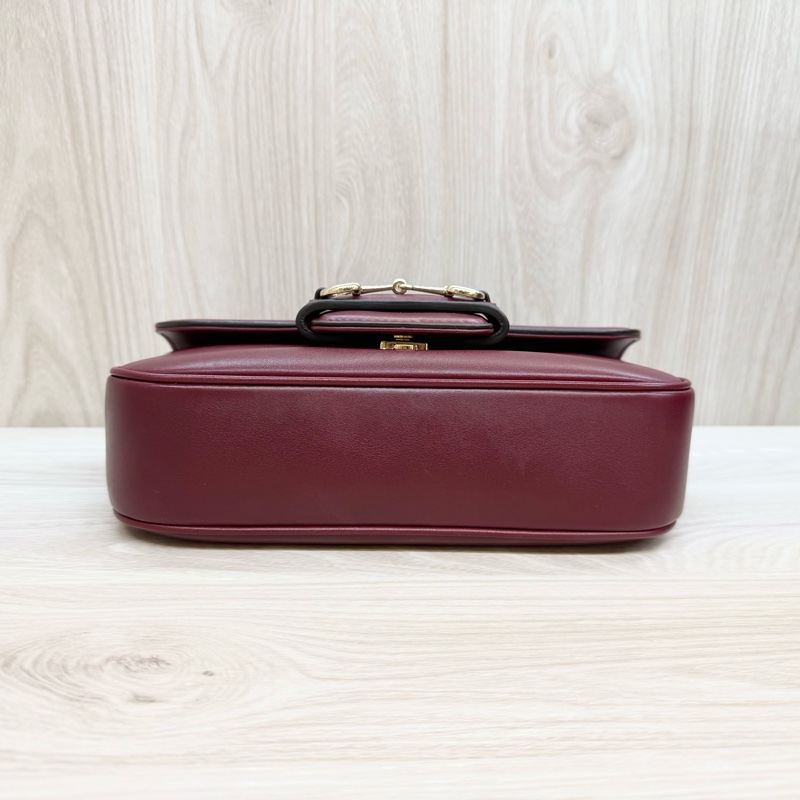 GUCCI安可拉紅牛皮淡金釦Horsebit 1955手提側背包815206-5