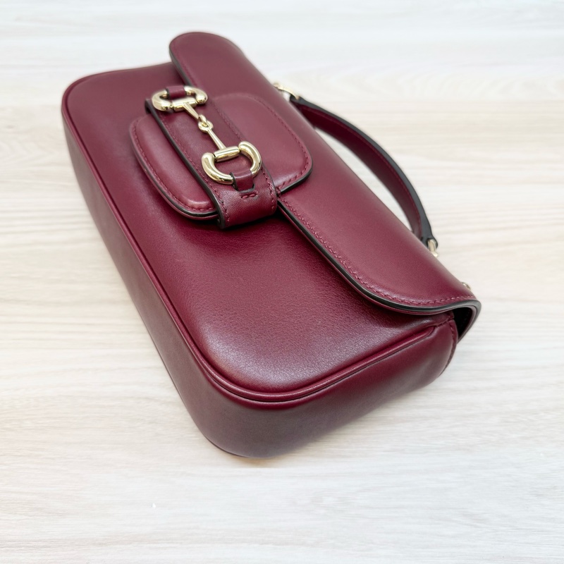 GUCCI安可拉紅牛皮淡金釦Horsebit 1955手提側背包815206-13