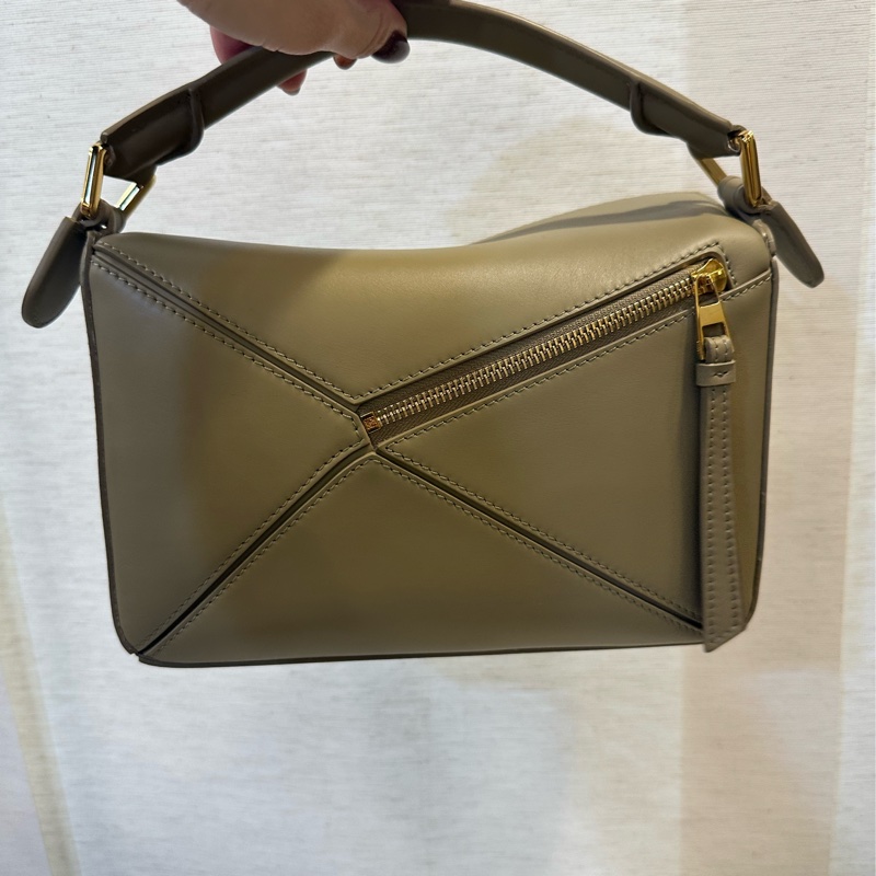 Loewe 灰綠色牛皮金釦小號Puzzle手提肩斜背包-1