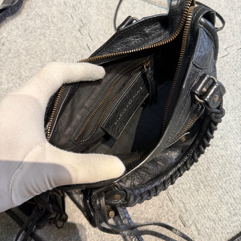 🏷Balenciaga 迷你機車包-21