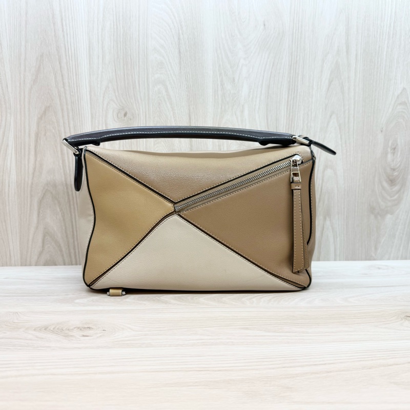 LOEWE卡其拼牛皮PUZZLE中號手提側背包-3