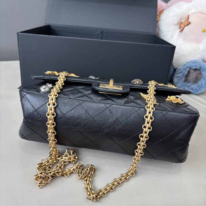 香奈兒/Chanel 限量款徽章2.55黑金小號鏈條包-4