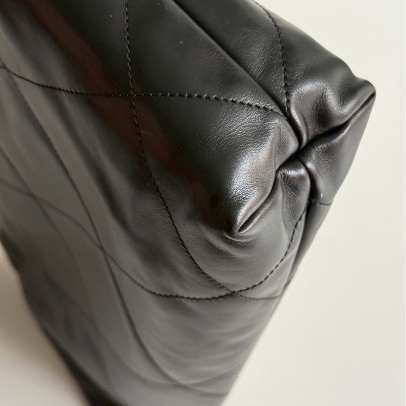 99新🆕 Chanel 香奈兒 22 Bag 小號 黑色金釦 (白字logo)-12