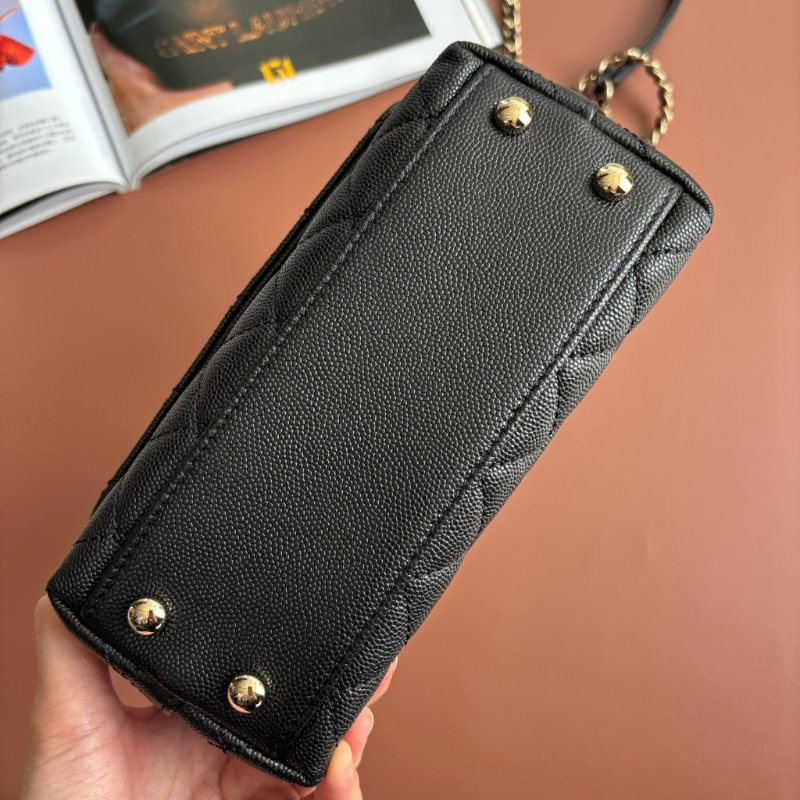 ::CHANEL:: AS2215 Mini Coco Handle 黑色荔枝牛皮金釦迷你手把口蓋包-4