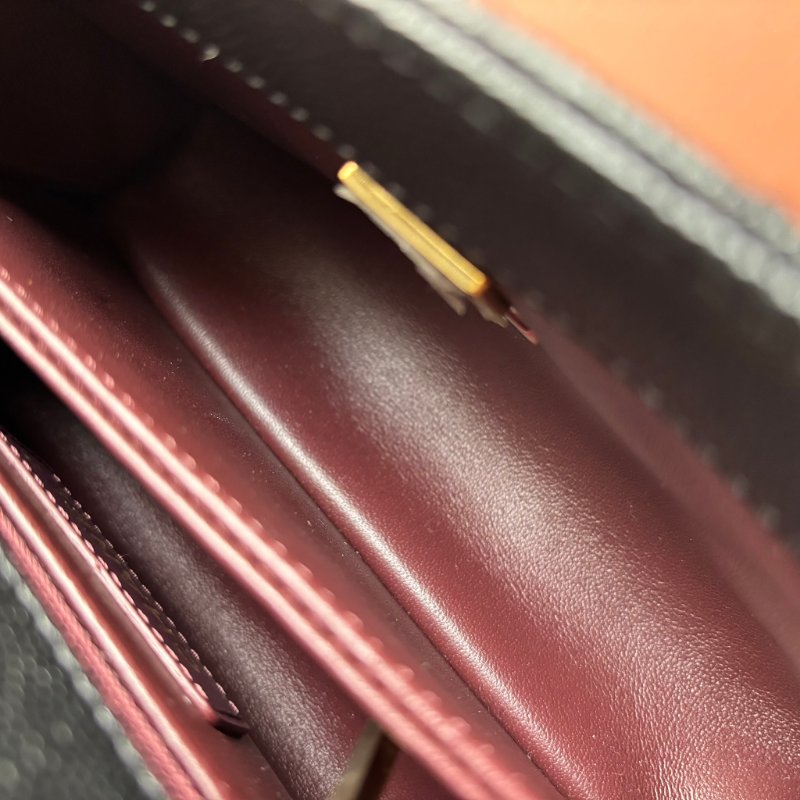 ::CHANEL:: AS2215 Mini Coco Handle 黑色荔枝牛皮金釦迷你手把口蓋包-10