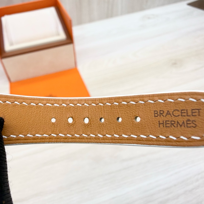 HERMES銀色錶框拼白牛皮錶帶Heure H小型25mm腕錶-9