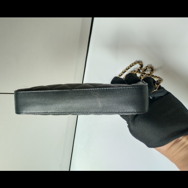 Chanel 金鍊黑荔枝皮Boy系列雙拉鍊小斜背包-13