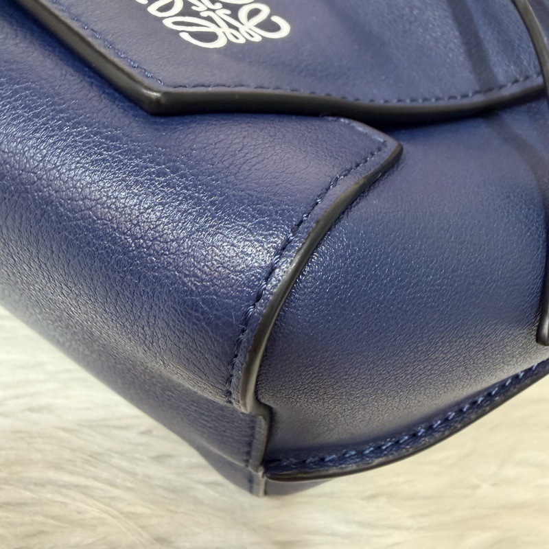 LOEWE ANTON 藍色 銀釦 T型包 斜背包 書包 翻蓋包-21