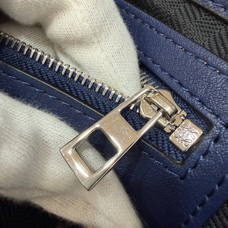 LOEWE ANTON 藍色 銀釦 T型包 斜背包 書包 翻蓋包-56