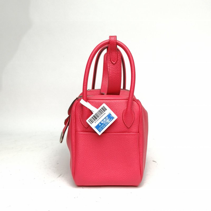 HERMES Lindy26極致粉TC皮D刻銀扣肩背包-1