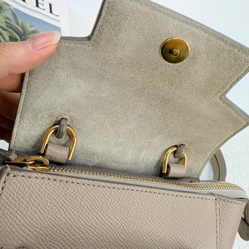 CELINE 奶茶色Nano Belt Bag|鯰魚包-8