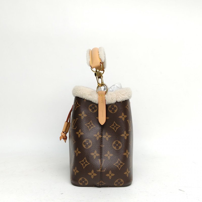 LOUIS VUITTON NÉONOÉ水桶包BB20老花PVC金扣晶片22聖誕肩背包-1