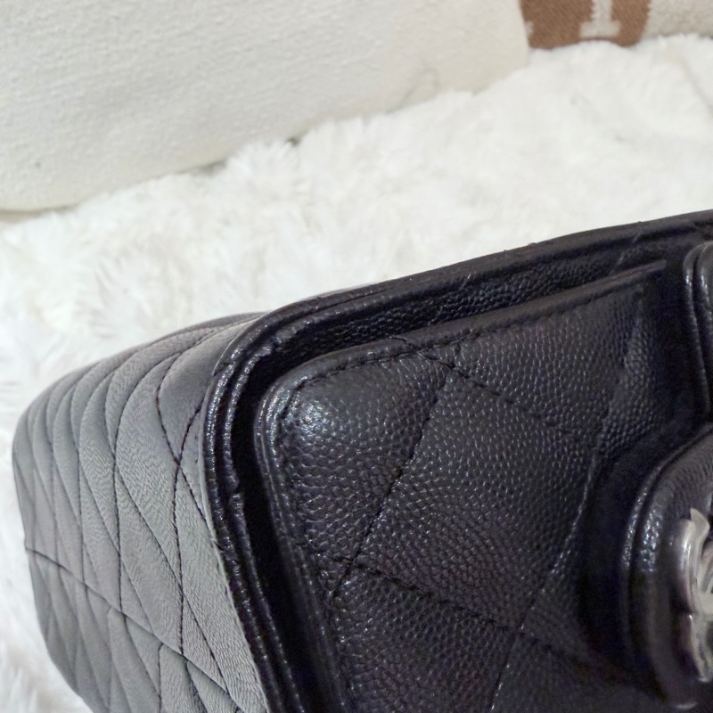 Chanel/ Mini 25 Hobo Bag-10