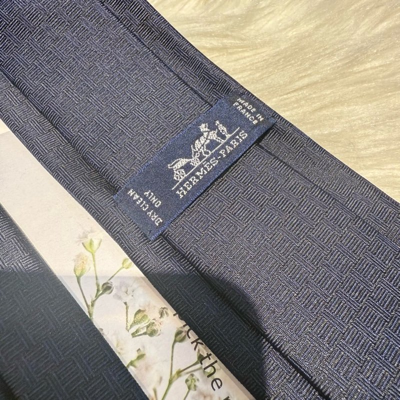 全新 愛馬仕 絕版獅子領帶-3