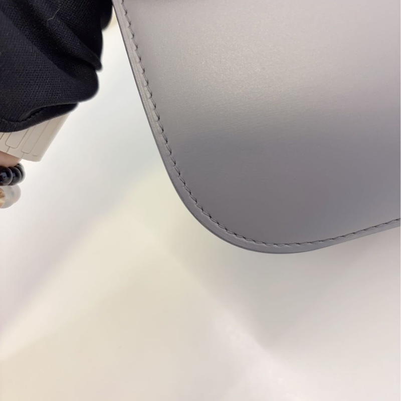 Celine 賽琳 經典Classic Box 霧霾灰銀扣 豆腐包/郵差包 中號-5