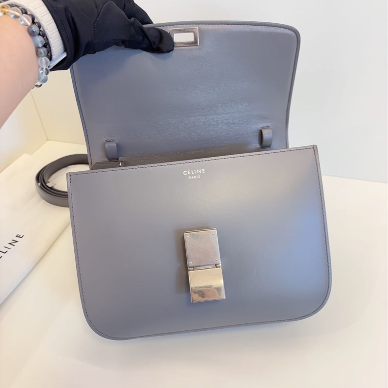 Celine 賽琳 經典Classic Box 霧霾灰銀扣 豆腐包/郵差包 中號-11