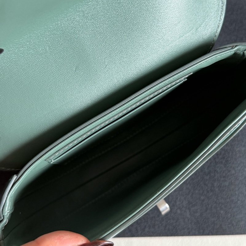 Celine 牛油果綠色牛皮Besace 16馬鞍包半月包-2