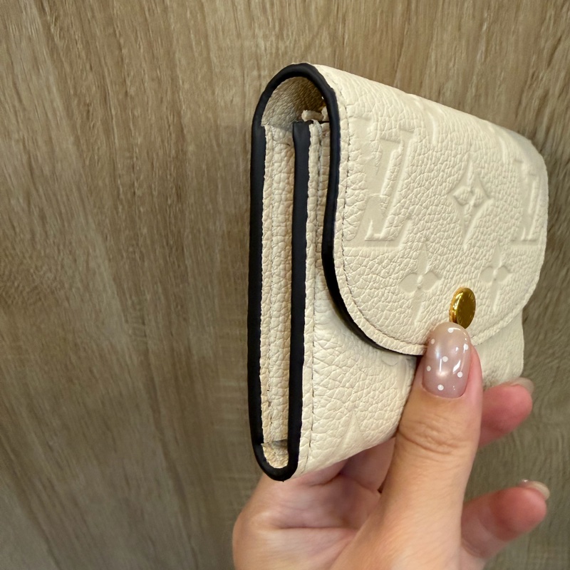 LV 米白牛皮壓紋Rosalie零錢包M81445-3
