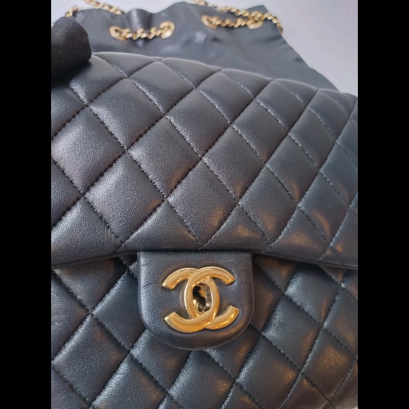 Chanel金鍊雙帶直式黑皮革後背包-5