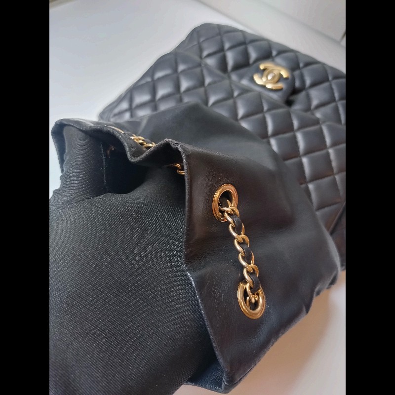 Chanel金鍊雙帶直式黑皮革後背包-31