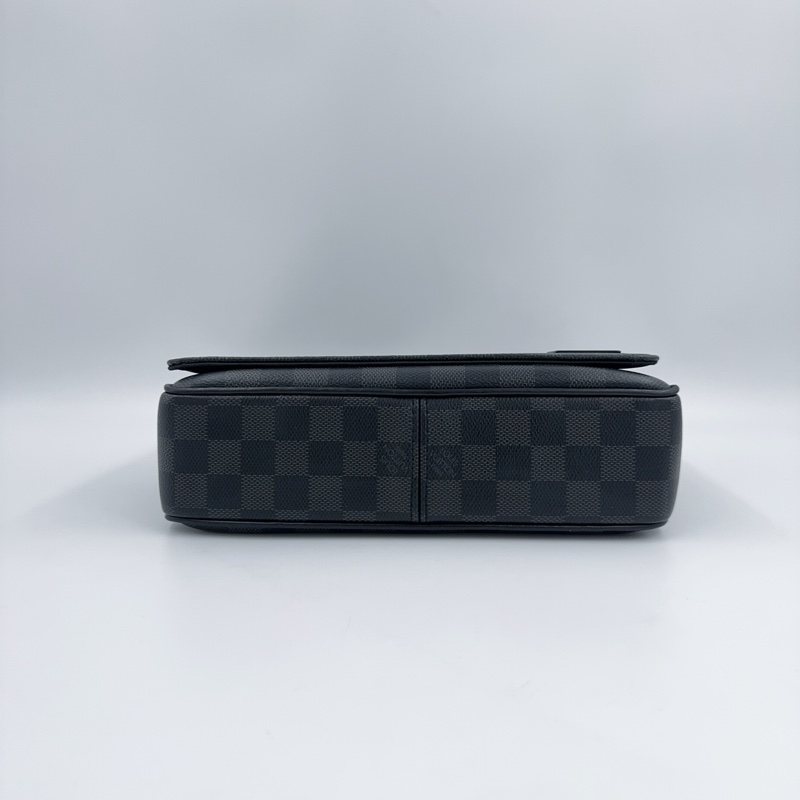 LV黑灰棋盤格郵差包N42710-7